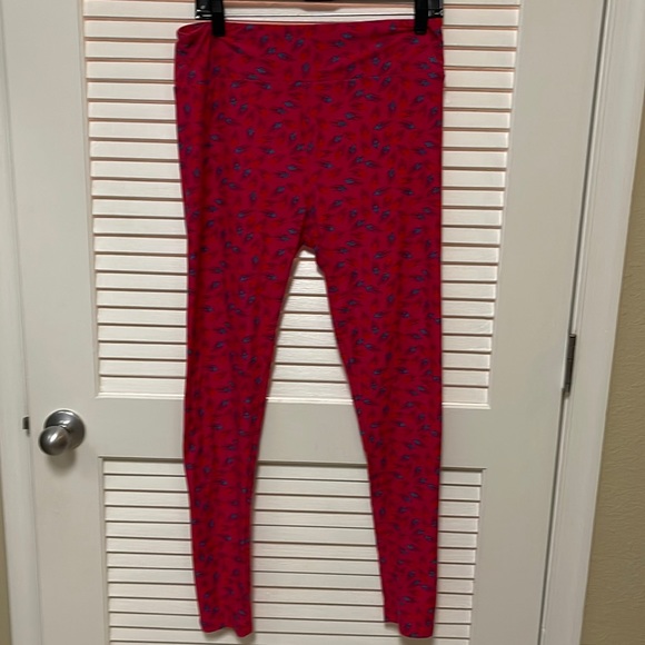 LuLaRoe Pants - Lularoe Tall and Curvy Airplane Leggings Size 10-20